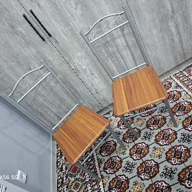 стул