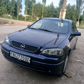 Opel Astra 2000