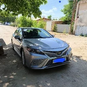 Toyota Camry 2022