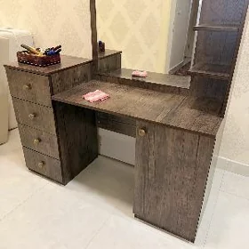 комод