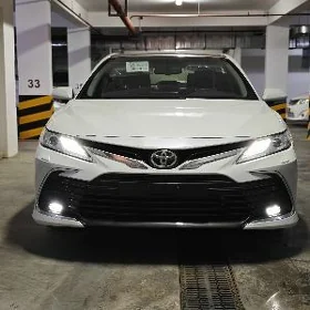 Toyota Camry 2023