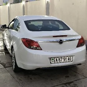 Opel Insignia 2011