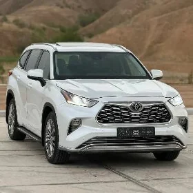 Toyota Highlander 2021