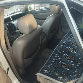 Toyota Avalon 2001