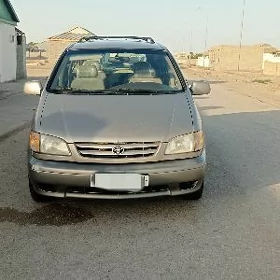 Toyota Sienna 2002