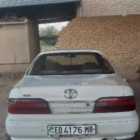 Toyota Camry 1991