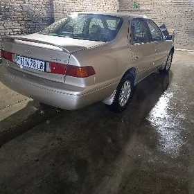 Toyota Camry 2000