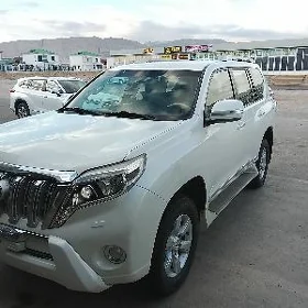 Toyota Land Cruiser Prado 2014