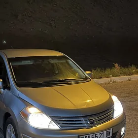 Nissan Versa 2010