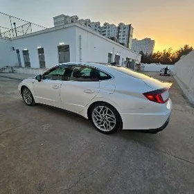 Hyundai Sonata 2022