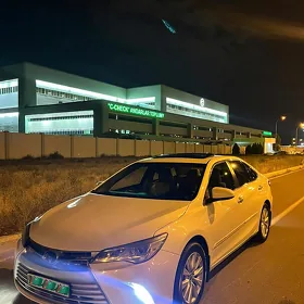 Toyota Camry 2016