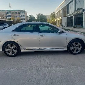 Toyota Camry 2014