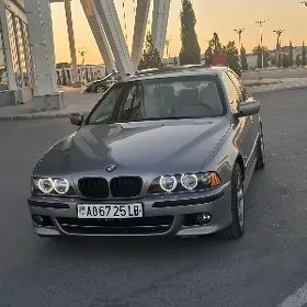 BMW E39 2000