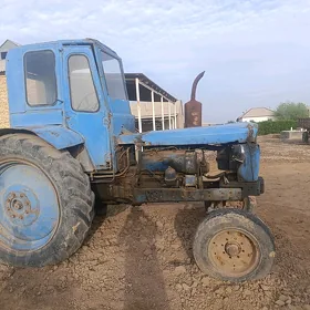 MTZ T-28 2002