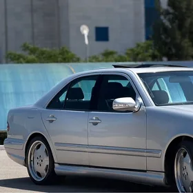 Mercedes-Benz E55 AMG 2000