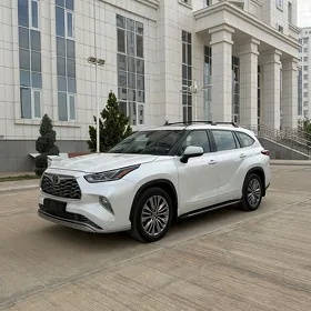 Toyota Highlander 2022