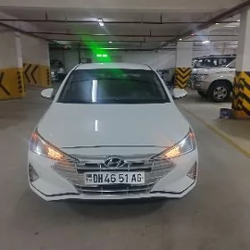 Hyundai Elantra 2020