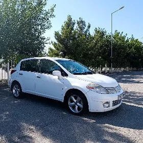 Nissan Versa 2010