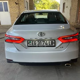 Toyota Camry 2023