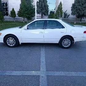 Toyota Camry 1999