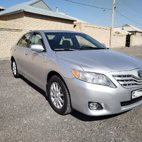 Toyota Camry 2010
