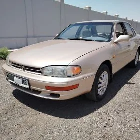Toyota Camry 1993