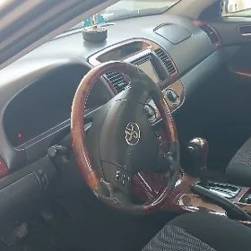 Toyota Camry 2005