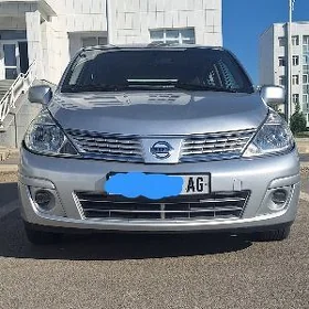 Nissan Versa 2010