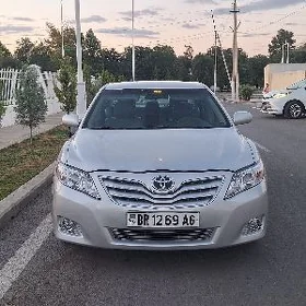 Toyota Camry 2011