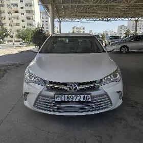 Toyota Camry 2017