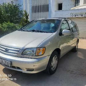 Toyota Sienna 2002