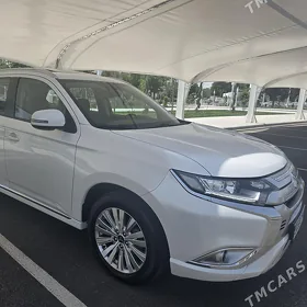 Mitsubishi Outlander 2022