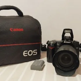 NİKON D90