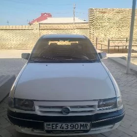 Opel Astra 1992