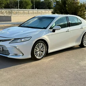 Toyota Camry 2020
