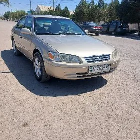 Toyota Camry 1999
