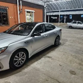 Kia Optima 2020