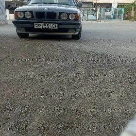 BMW 525 1990