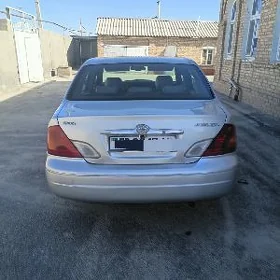Toyota Avalon 2000
