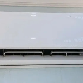 Midea 24