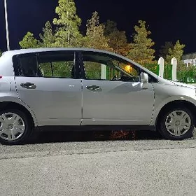 Nissan Versa 2010