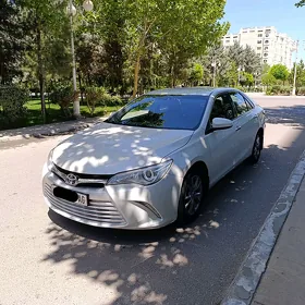 Toyota Camry 2016