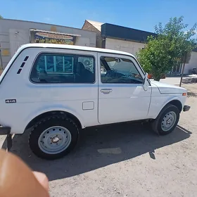 Lada Niva 2008