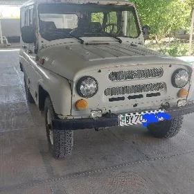 UAZ 469 2000
