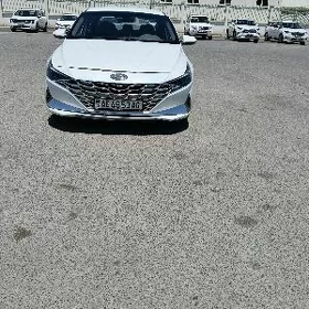 Hyundai Elantra 2021