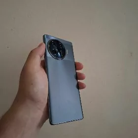 Tecno spark 20 pro plus