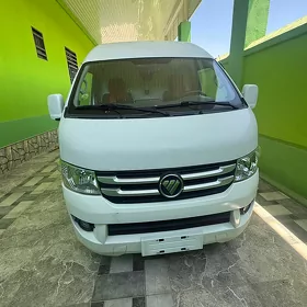 Toyota Hiace 2021