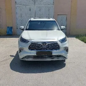 Toyota Highlander 2023