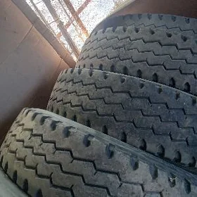 Zil kamaz 11.00R.20.  11R.22.5