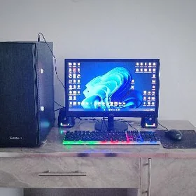 Kompyuter i7